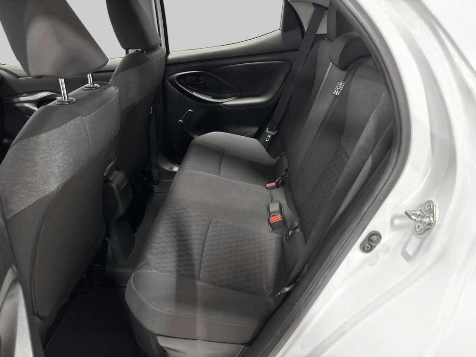 TOYOTA Yaris 2023