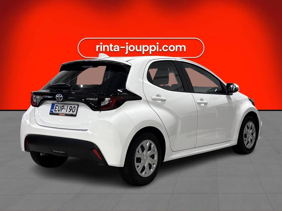 TOYOTA Yaris 2023