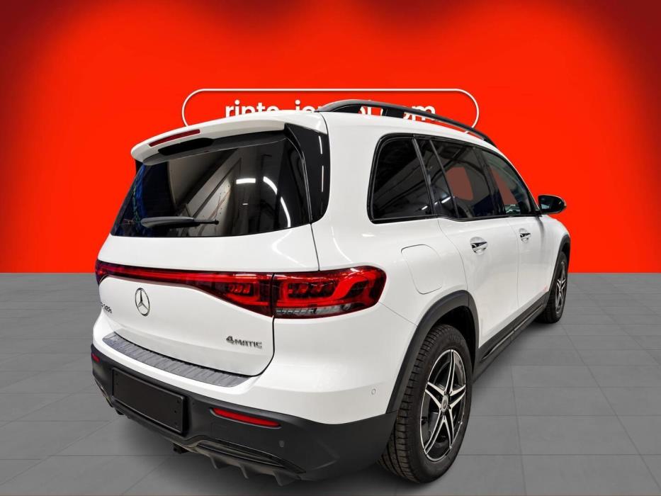 MERCEDES-BENZ EQB 2024