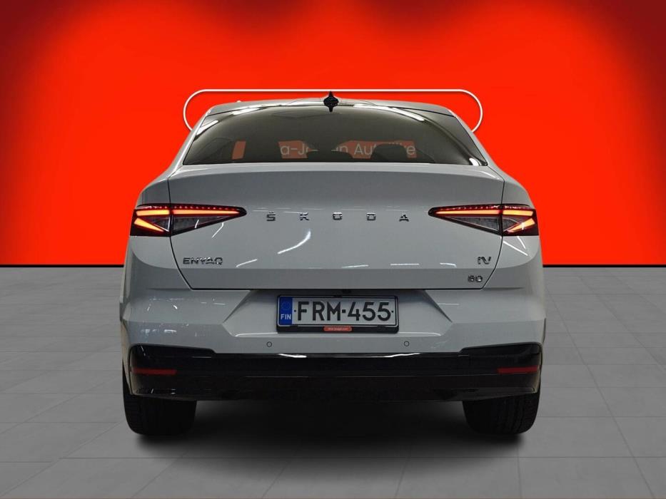 SKODA Enyaq 2023