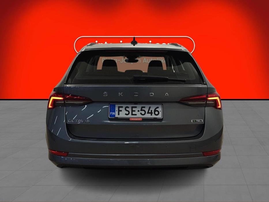 SKODA Octavia 2024