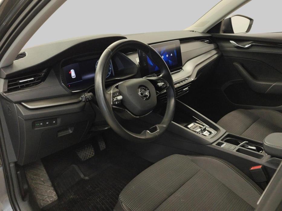 SKODA Octavia 2024
