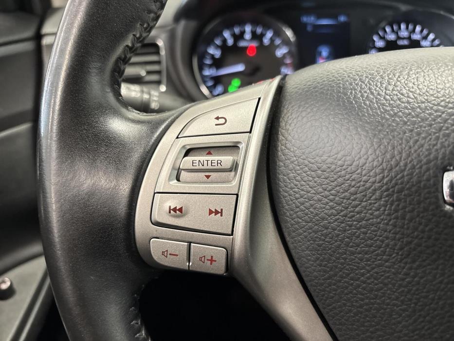 NISSAN Pulsar 2016