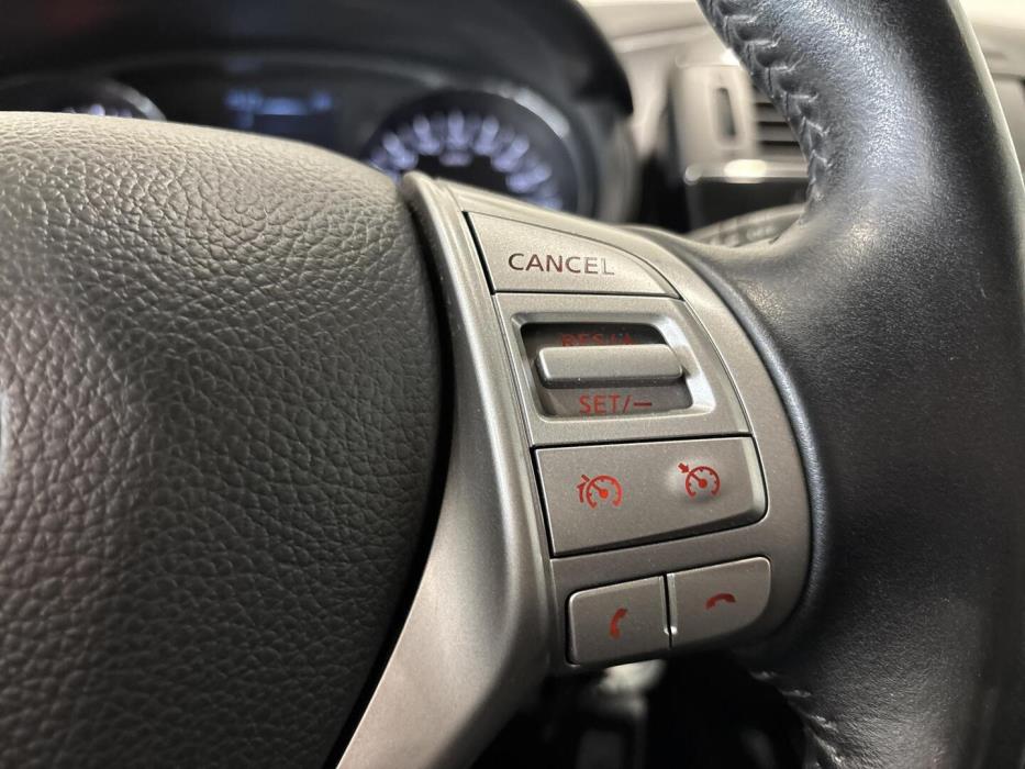 NISSAN Pulsar 2016