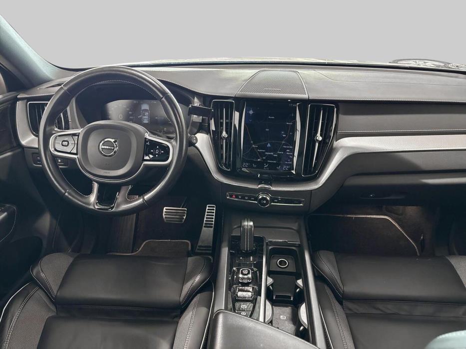 VOLVO XC60 2021