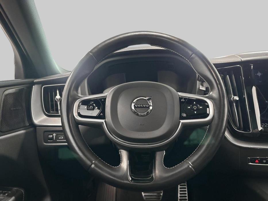 VOLVO XC60 2021