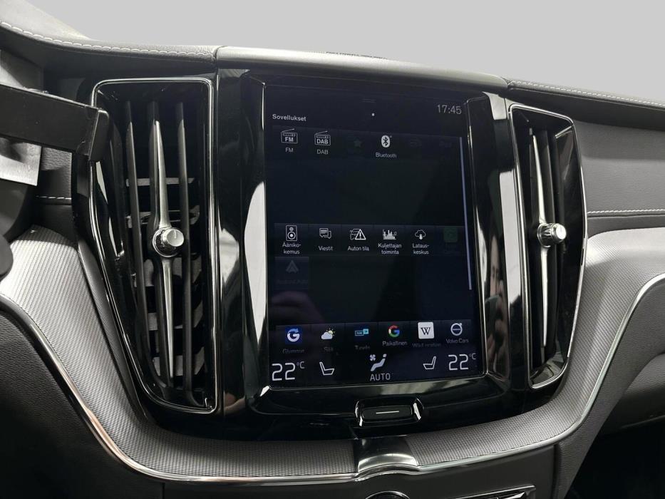 VOLVO XC60 2021