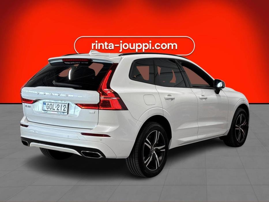 VOLVO XC60 2021