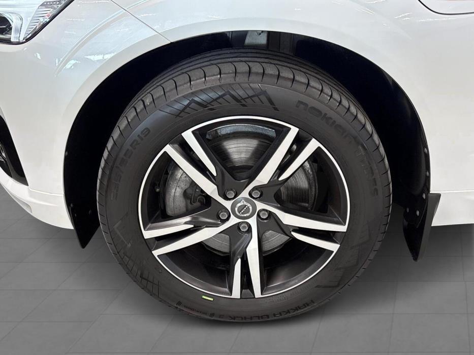 VOLVO XC60 2021