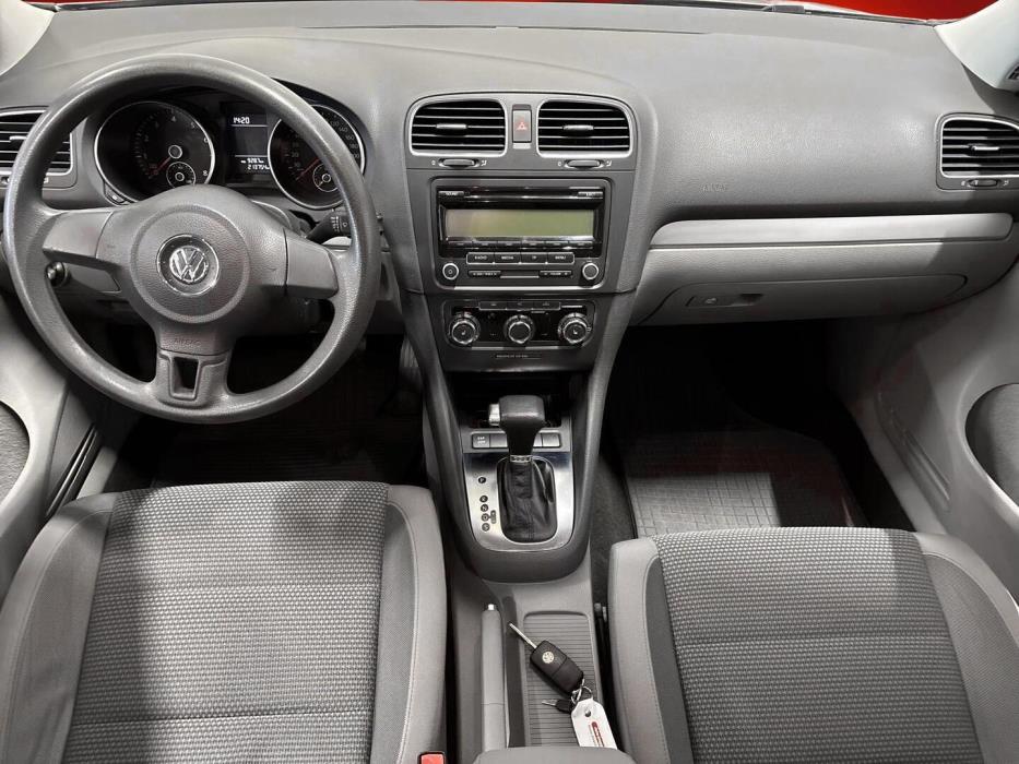 VOLKSWAGEN Golf 2009