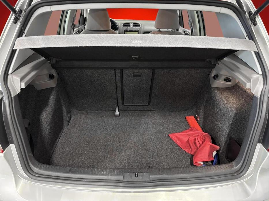 VOLKSWAGEN Golf 2009
