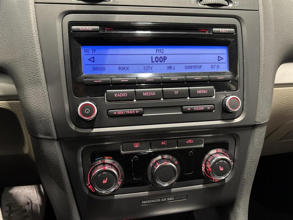 VOLKSWAGEN Golf 2009
