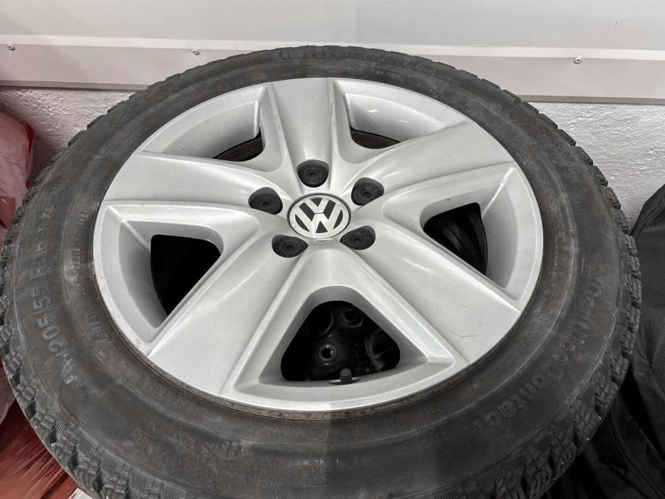 VOLKSWAGEN Golf 2009
