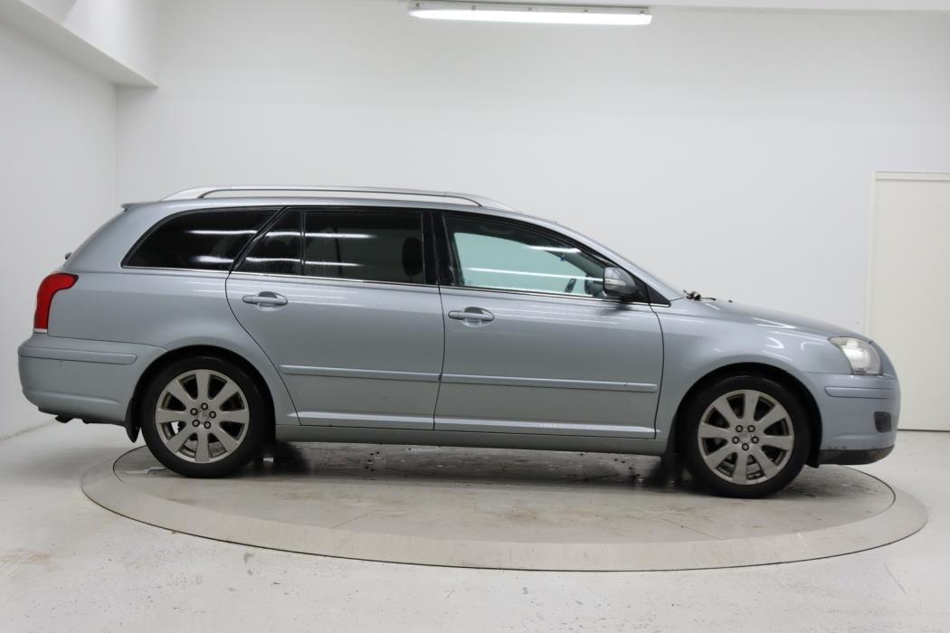 TOYOTA Avensis 2008
