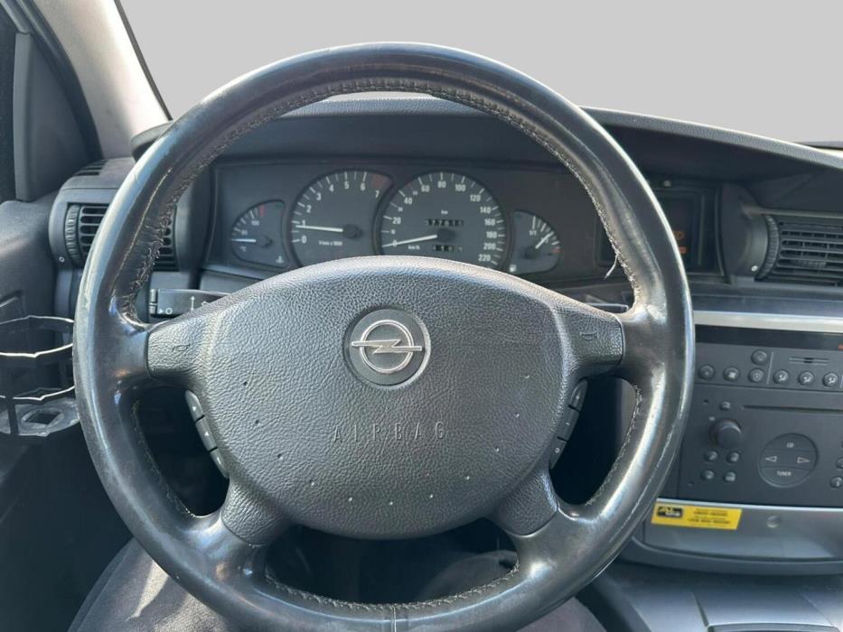 OPEL Omega 2003