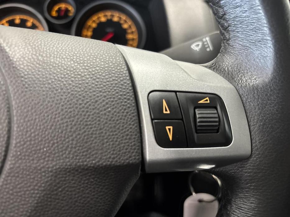 OPEL Astra 2010