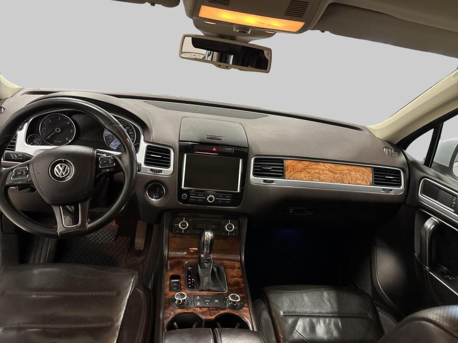 VOLKSWAGEN Touareg 2010