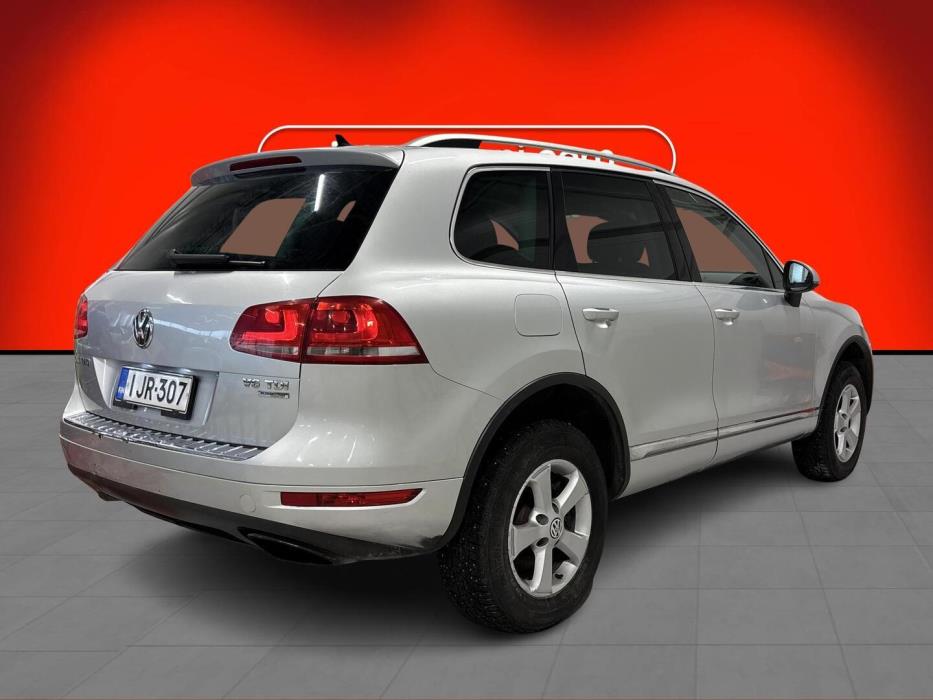 VOLKSWAGEN Touareg 2010