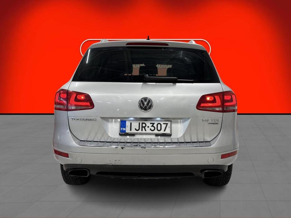 VOLKSWAGEN Touareg 2010
