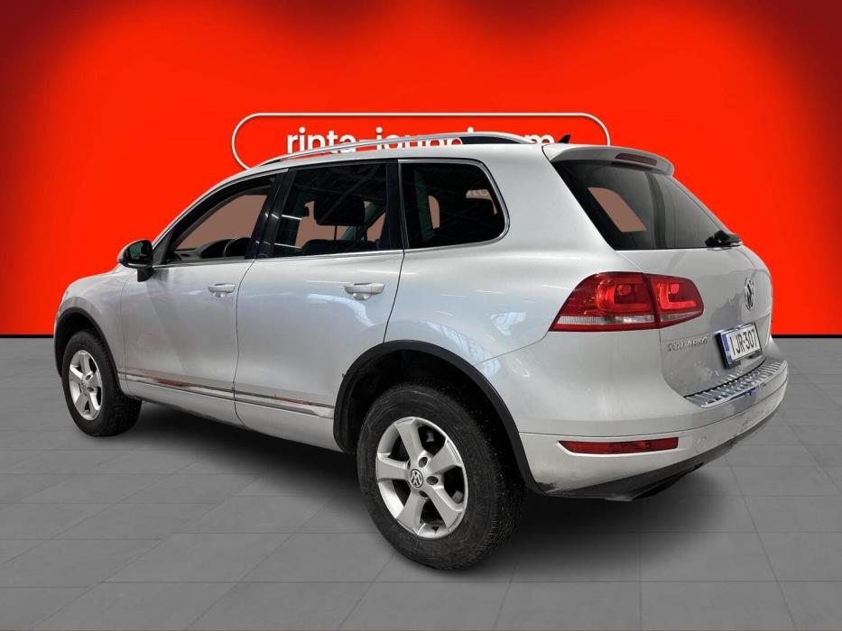 VOLKSWAGEN Touareg 2010