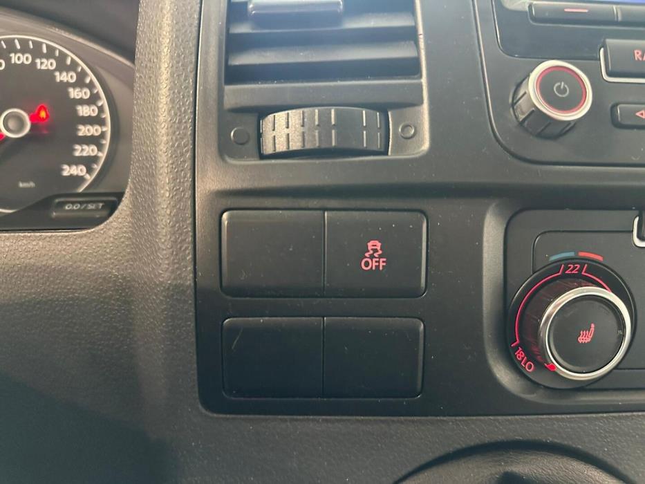 VOLKSWAGEN Transporter 2011