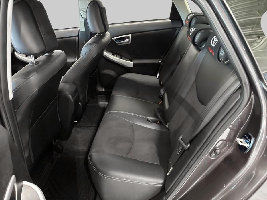 TOYOTA Prius PHEV 2012