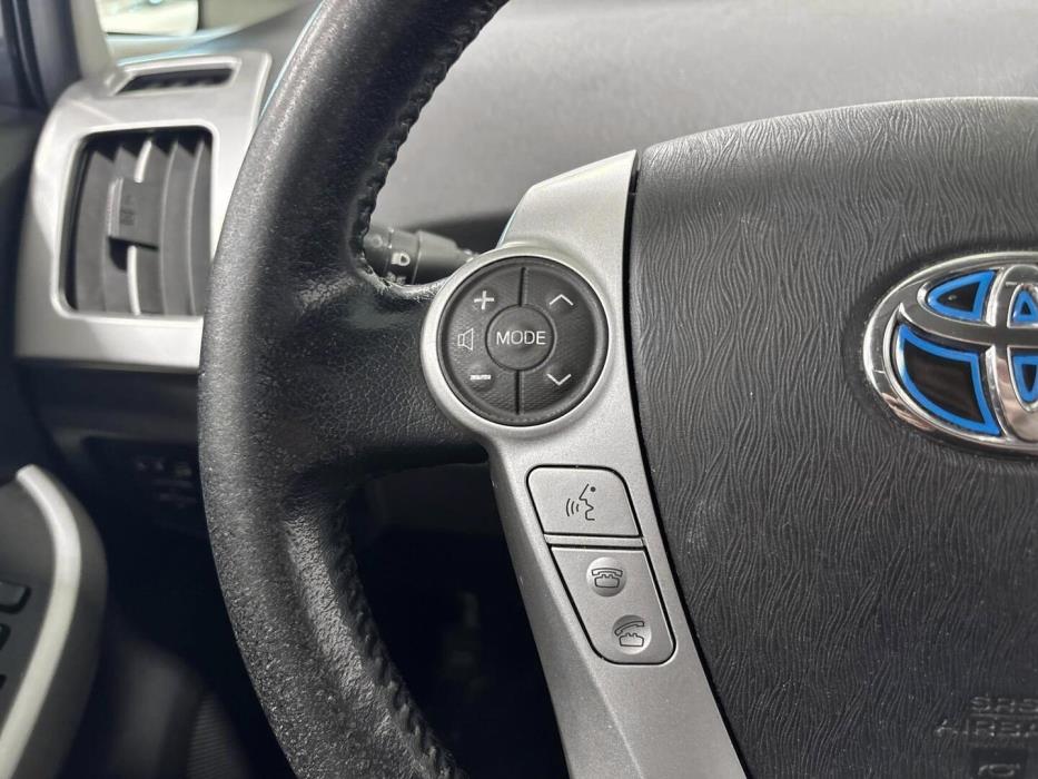 TOYOTA Prius PHEV 2012