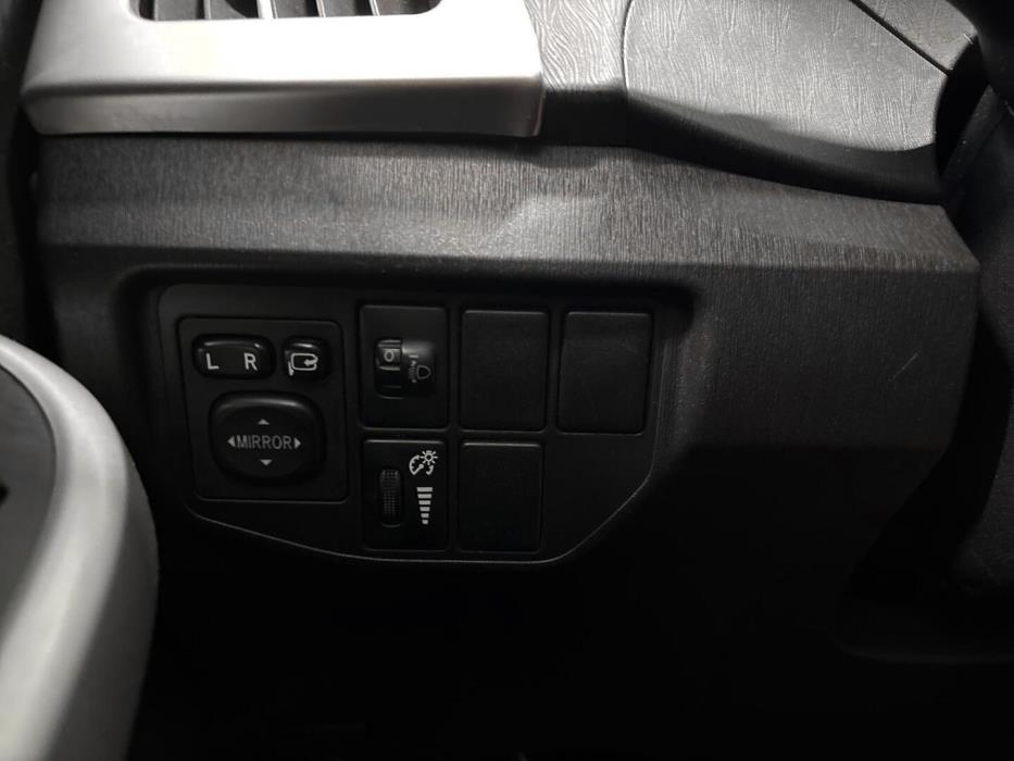 TOYOTA Prius PHEV 2012