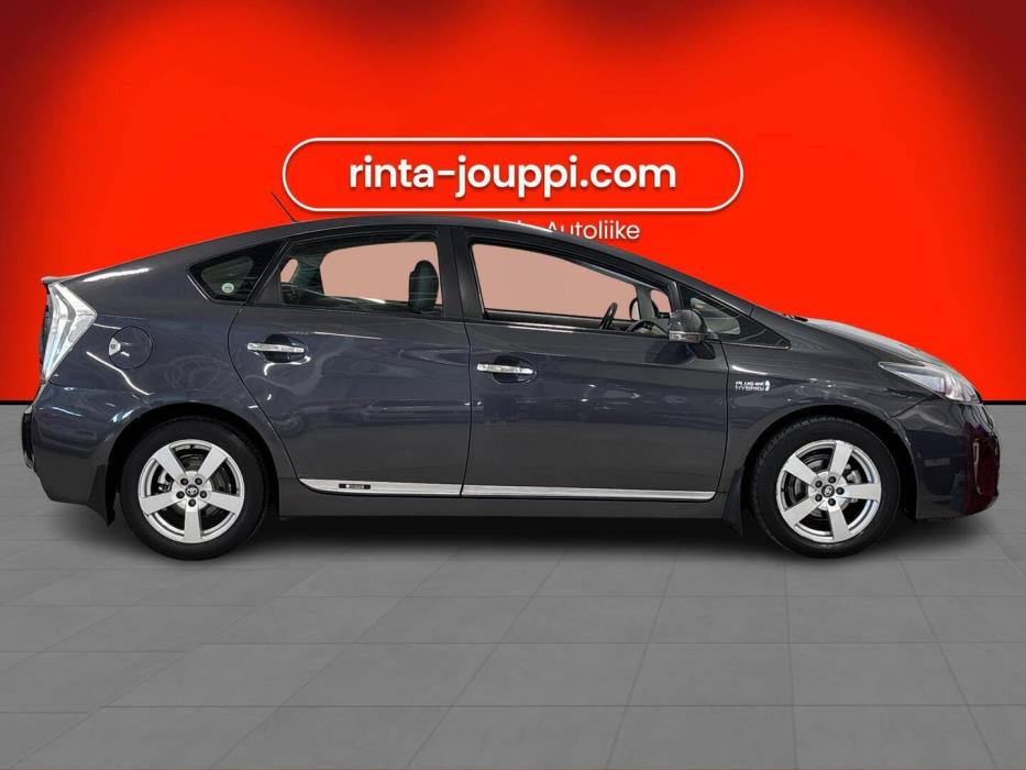 TOYOTA Prius PHEV 2012
