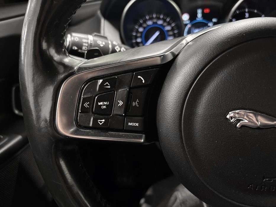 JAGUAR XE 2017