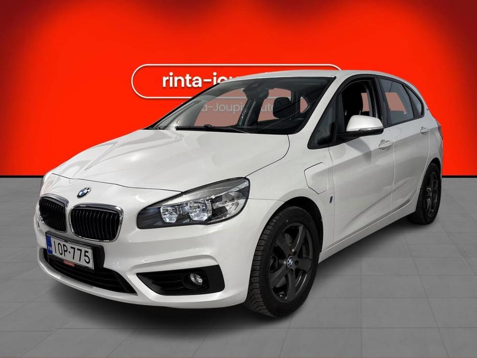 BMW 225 2017