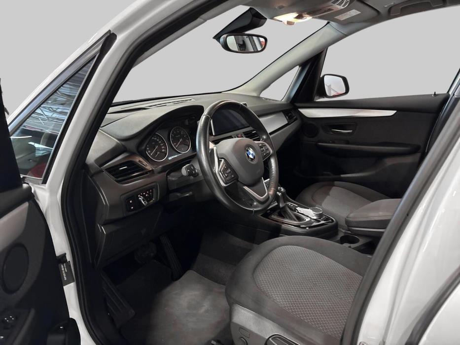 BMW 225 2017
