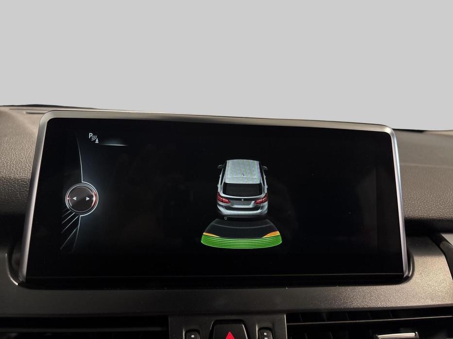 BMW 225 2017