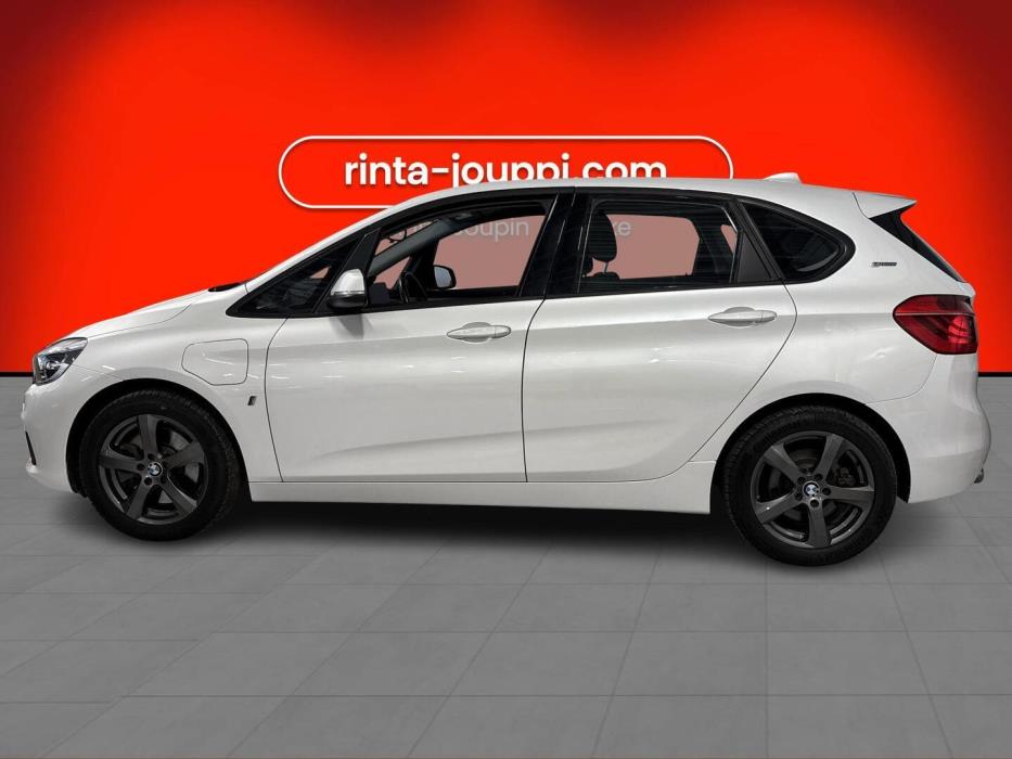 BMW 225 2017