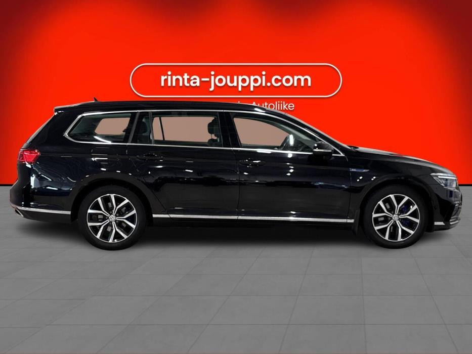 VOLKSWAGEN Passat 2021