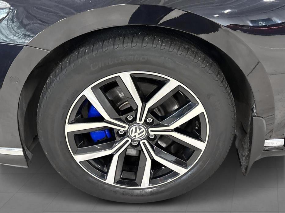 VOLKSWAGEN Passat 2021