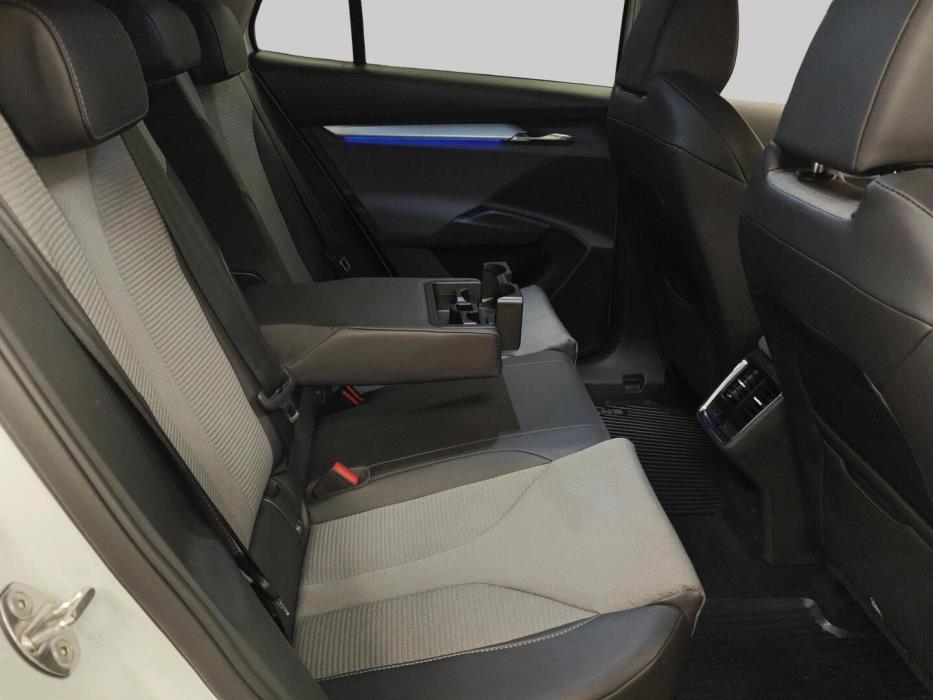 SKODA Enyaq 2023