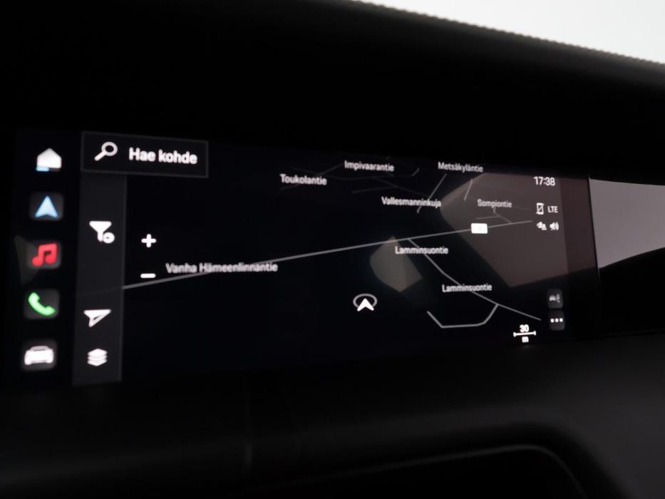 PORSCHE TAYCAN 2023