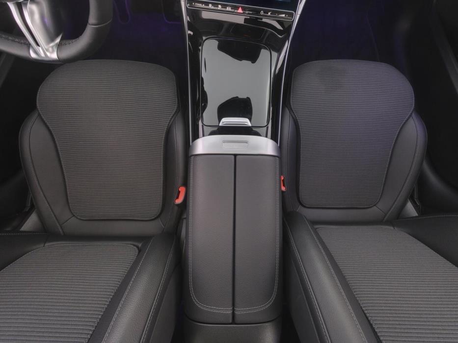 MERCEDES-BENZ C 2023