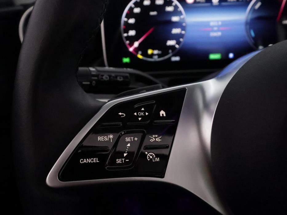 MERCEDES-BENZ C 2023