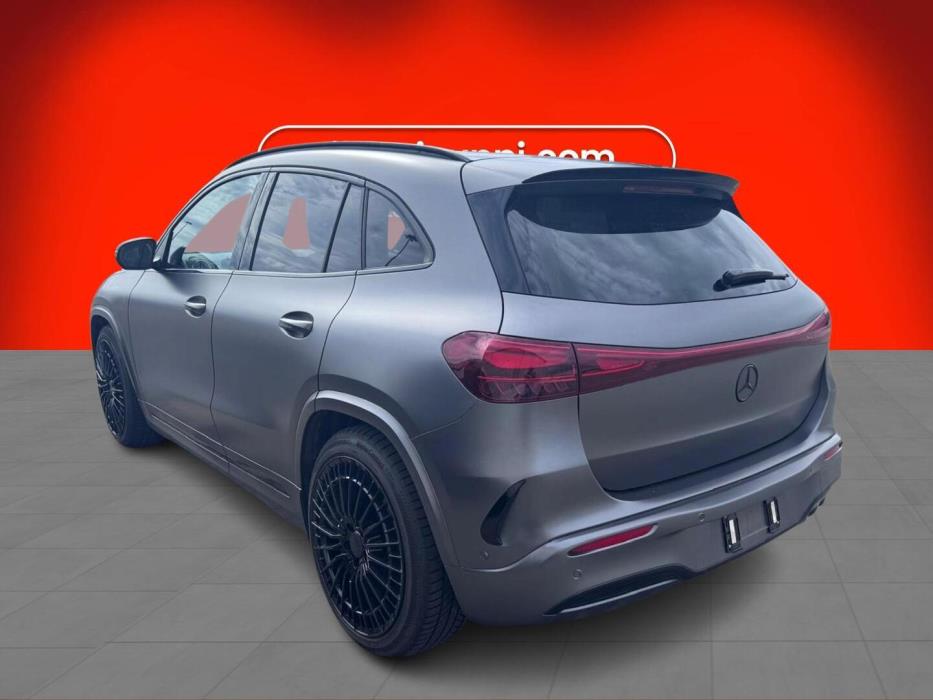 MERCEDES-BENZ EQA 2024
