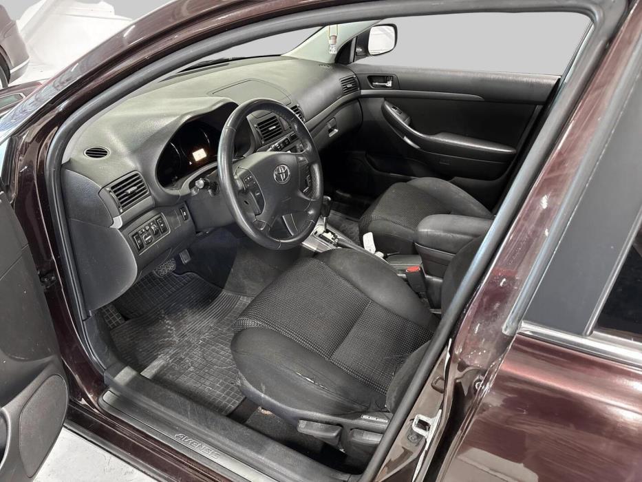 TOYOTA Avensis 2006