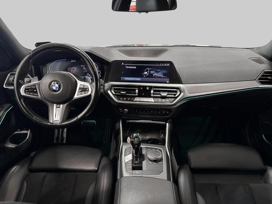 BMW 330 2021