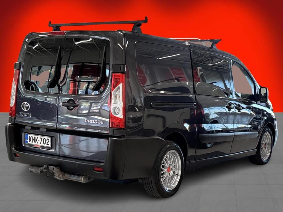 TOYOTA Proace 2016