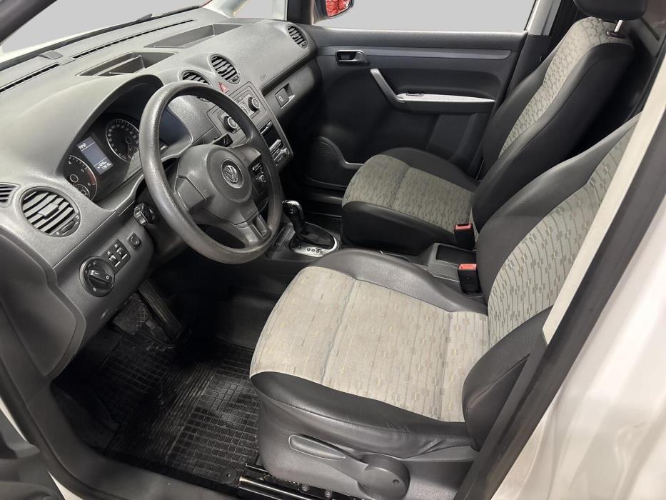 VOLKSWAGEN Caddy 2011