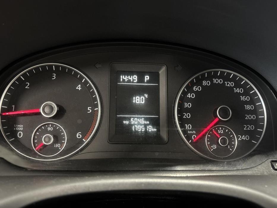 VOLKSWAGEN Caddy 2011