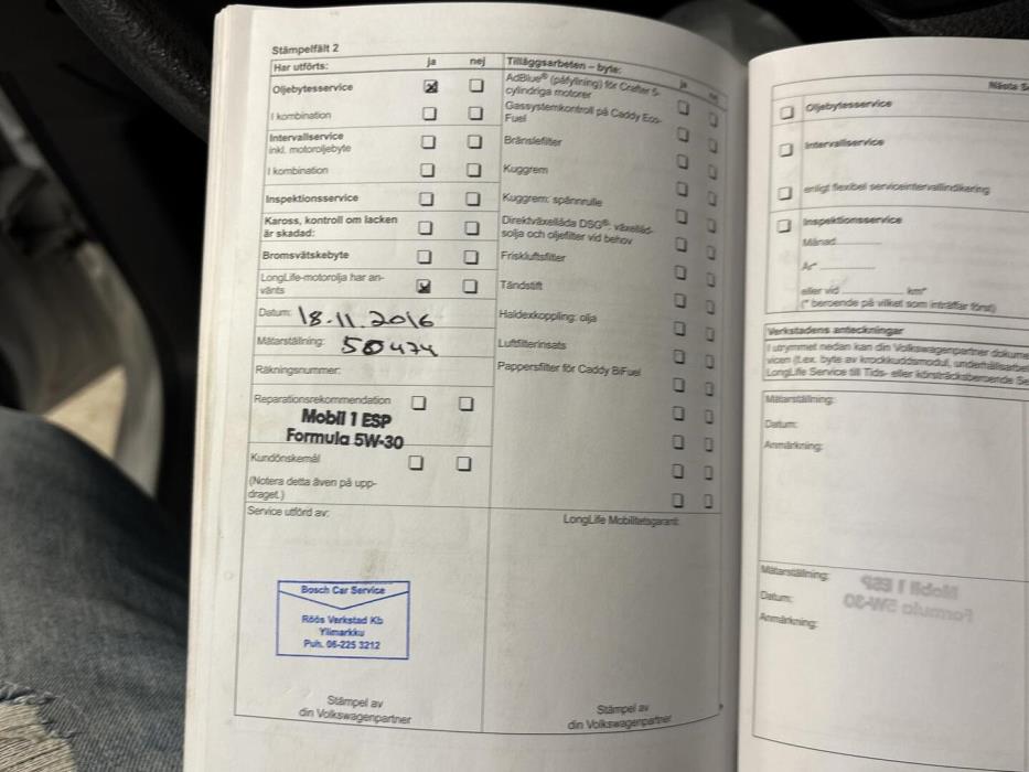 VOLKSWAGEN Caddy 2011