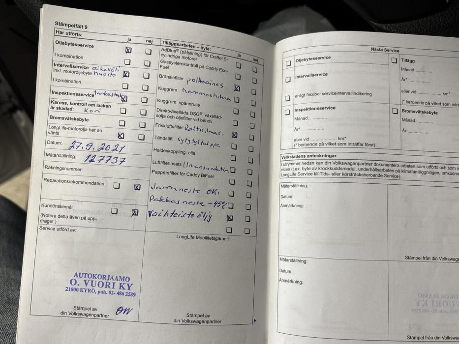 VOLKSWAGEN Caddy 2011