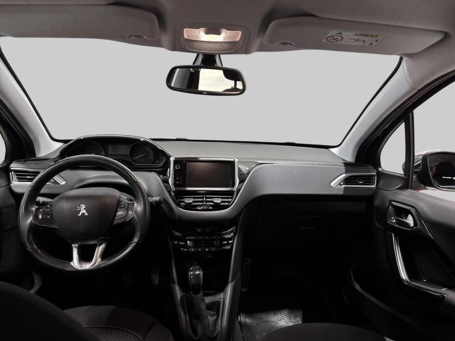 PEUGEOT 208 2017