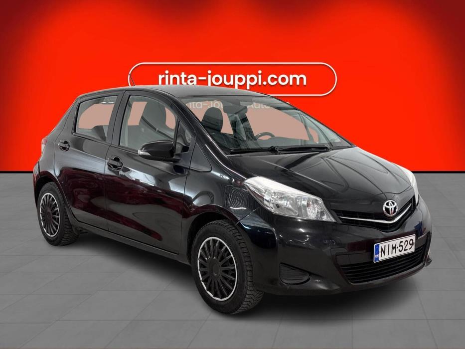 TOYOTA Yaris 2011